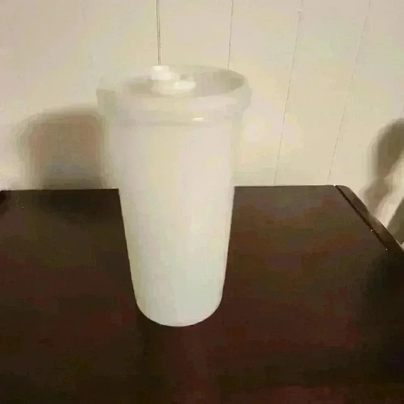 Vintage  Tupperware Handolier clear with lid 563 - Picture 1 of 5